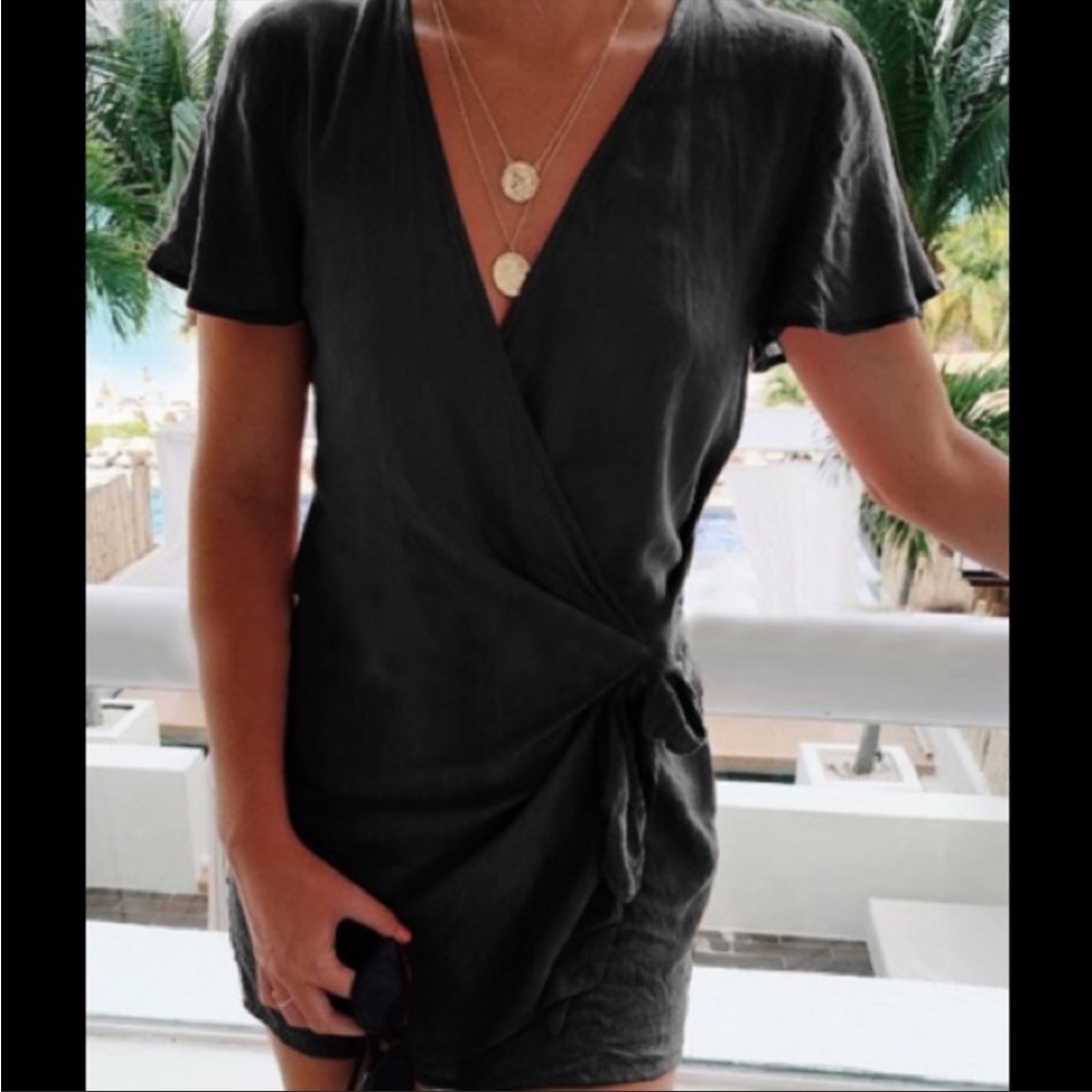 NWOT Lulu’s Wrap Mini Dress Black